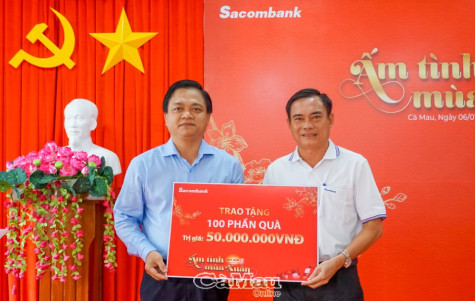 100 suất quà “Ấm tình mùa xuân” cho hộ nghèo