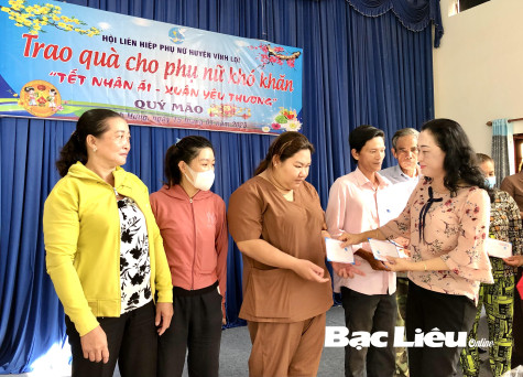 Nhiều hoạt động tặng quà Tết cho người có hoàn cảnh khó khăn