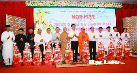 Họp mặt 80 vị chức sắc, chức việc, nhà tu hành các tôn giáo
