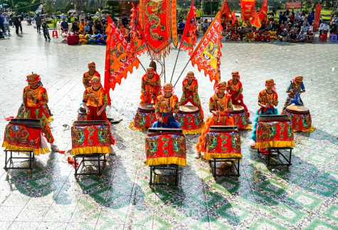 Rộn ràng hội lân sư rồng mừng xuân