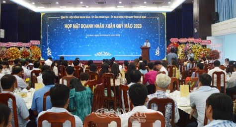 Tạo mọi điều kiện thuận lợi nhất cho nhà đầu tư, doanh nghiệp