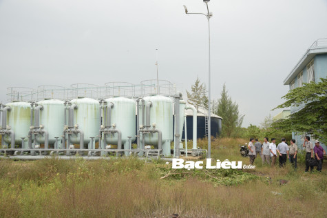 Kiểm tra các dự án nhà ở, nước sạch trên địa bàn thị trấn Gành Hào