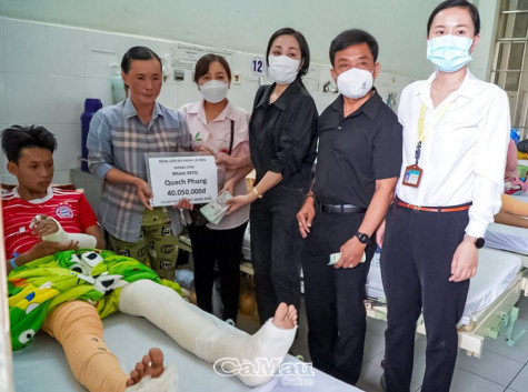 Hỗ trợ chi phí phẫu thuật cho em Dương Minh Khôi