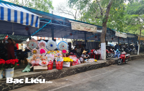 Thị trường hoa tươi trầm lắng Ngày Valentine 14/2