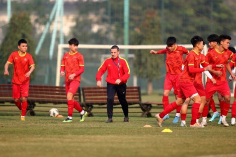 Đội tuyển U20 Việt Nam lên đường sang UAE