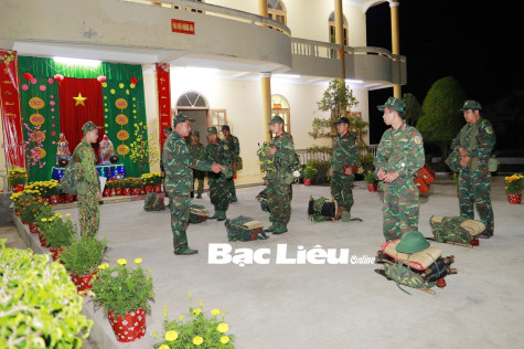 Xây dựng bản lĩnh chính trị cho cán bộ, chiến sĩ
