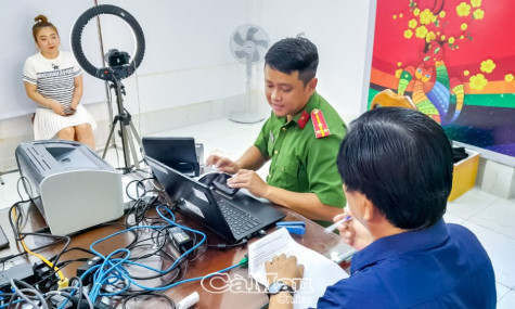 Thủ tướng chỉ thị đẩy mạnh triển khai Đề án phát triển ứng dụng dữ liệu về dân cư, định danh và xác thực điện tử phục vụ chuyển đổi số quốc gia