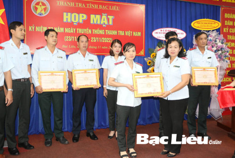Đẩy mạnh xây dựng Đảng, đấu tranh phòng chống tham nhũng