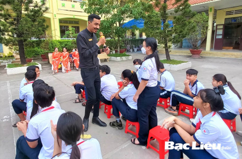 Hào hứng ngoại khóa tiếng Anh cùng người nước ngoài