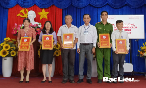 Đảng ủy Phường 5, TP. Bạc Liêu: Sinh hoạt chuyên đề học tập và làm theo Bác
