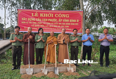 Xây dựng cầu giao thông nông thôn trị giá 250 triệu đồng tại xã Vĩnh Thanh