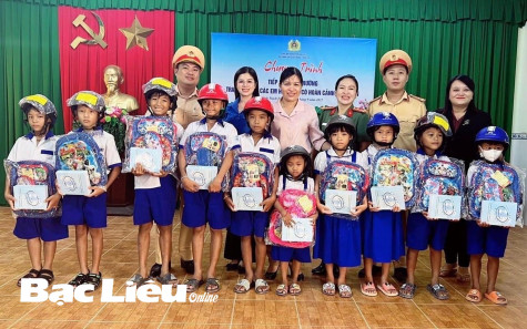 Đưa pháp luật an toàn giao thông đến với đồng bào dân tộc thiểu số