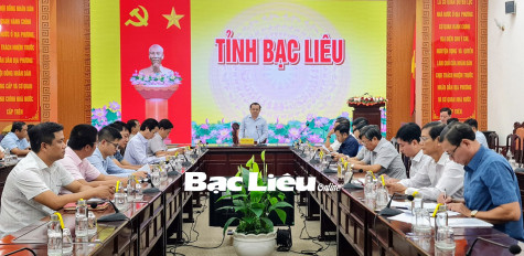 Phó Chủ tịch Thường trực UBND tỉnh - Lê Tấn Cận: Tháo gỡ khó khăn trong điều tiết nước vùng Nam Quốc lộ 1A và đẩy nhanh tiến độ thi công đê biển Đông