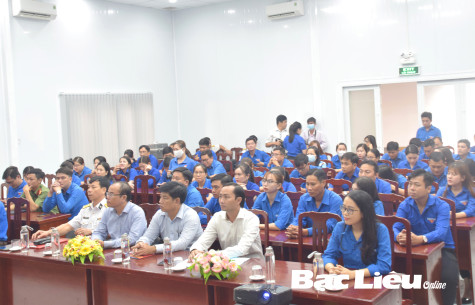Tuyên truyền biển, đảo cho 120 cán bộ Đoàn chủ chốt các cấp
