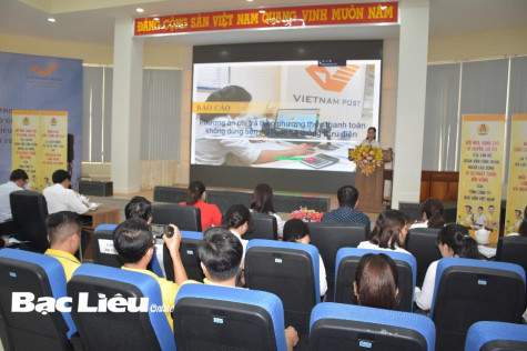 Sơ kết việc thực hiện chi trả bảo trợ xã hội qua hệ thống dịch vụ bưu điện