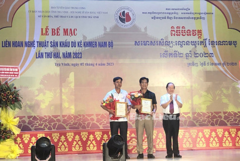 Sắc màu Bạc Liêu trong ngày hội sân khấu dù kê Nam Bộ
