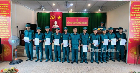 TP. Bạc Liêu: Kết nạp hơn 400 dân quân mới