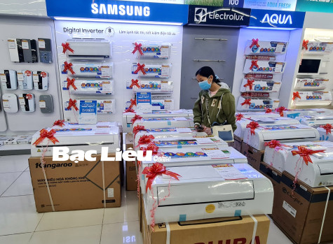 Thị trường thiết bị điện lạnh​ đắt hàng mùa nắng nóng
