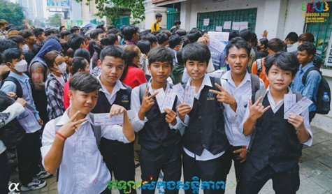 “Cháy vé” lượt trận mở màn môn bóng đá nam SEA Games 32