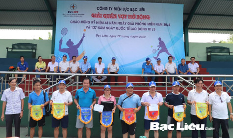 Tổ chức Giải Quần vợt mở rộng chào mừng kỷ niệm 48 năm Ngày Giải phóng miền Nam, thống nhất đất nước