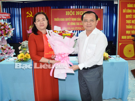 Triển khai Quyết định của Chủ tịch UBND tỉnh về công tác cán bộ