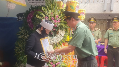 Thăng cấp bậc hàm trước niên hạn cho Thiếu tá gặp nạn khi làm nhiệm vụ