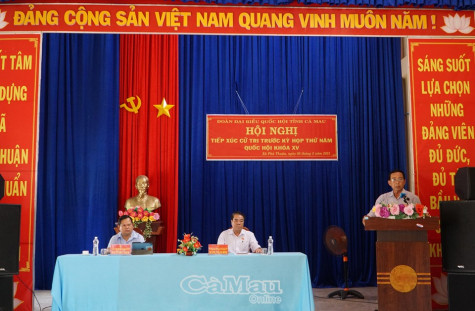 Tiếp xúc cử tri trước Kỳ họp thứ Năm của Quốc hội