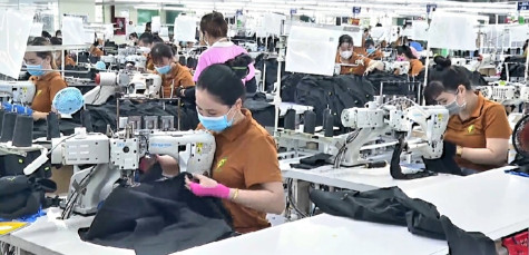 Nỗ lực nâng cao đời sống, bảo vệ quyền lợi cho người lao động