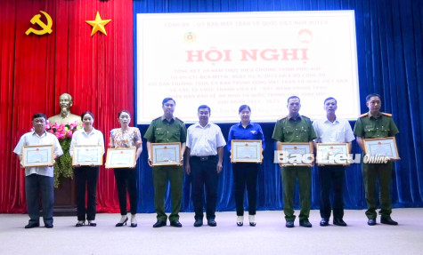Huyện Hồng Dân: Tổng kết 10 năm thực hiện chương trình phối hợp phong trào Toàn dân bảo vệ an ninh Tổ quốc