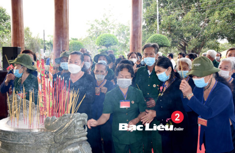 Nồng ấm tình cảm người Bạc Liêu với Bác