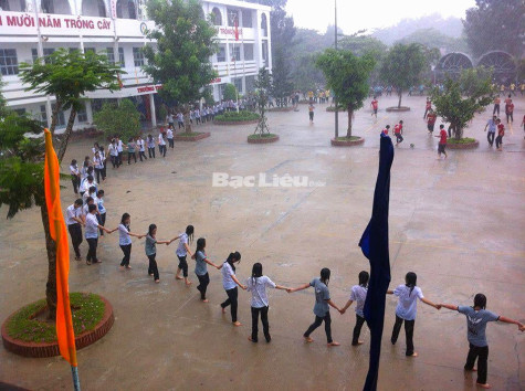 Nhớ hoài kỷ niệm ngày xanh