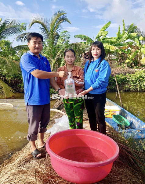 Chăm lo, đồng hành với thanh niên công nhân