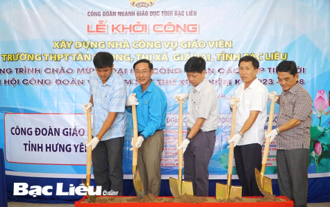 Khởi công xây nhà công vụ cho giáo viên Trường THPT Tân Phong