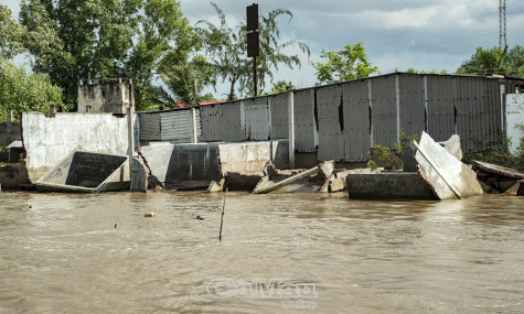 “Nóng” chuyện sạt lở