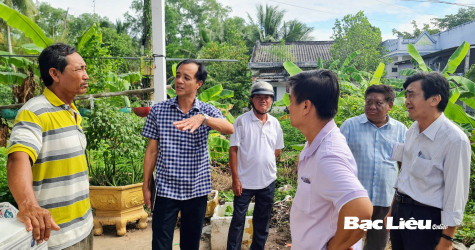Sở NN&PTNT khảo sát tình hình sạt lở ở TX. Giá Rai và huyện Đông Hải