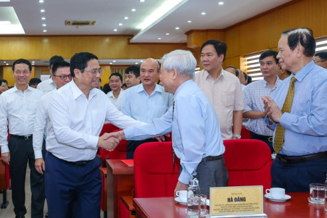 Thủ tướng: Tạo điều kiện tốt nhất có thể để xây dựng nền báo chí cách mạng, chuyên nghiệp, nhân văn, hiện đại