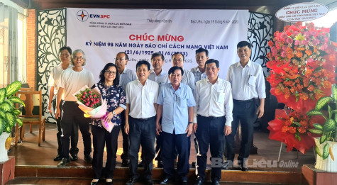 Công ty Điện lực Bạc Liêu: Họp mặt báo chí nhân kỷ niệm 98 năm Ngày Báo chí cách mạng Việt Nam