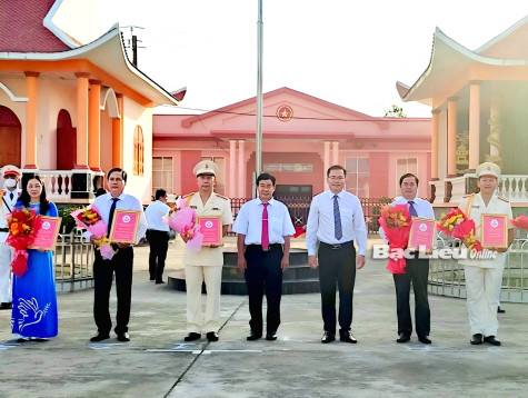 Huyện Hồng Dân học và làm theo Bác: Phát huy phẩm chất đạo đức cách mạng của người cán bộ, công chức, viên chức