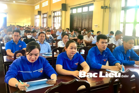 Huyện Hồng Dân: Hơn 300 đoàn viên - thanh niên được tư vấn việc làm, lao động ở nước ngoài