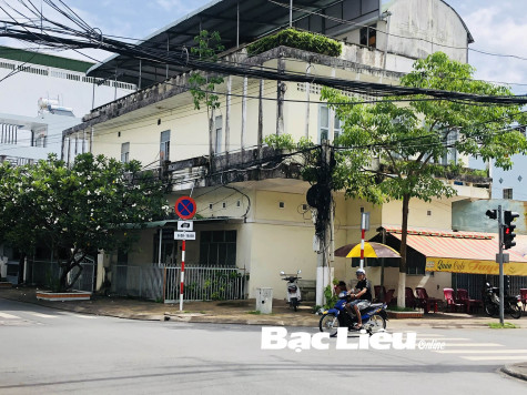 Đấu giá tài sản gắn liền với quyền sử dụng đất trên địa bàn tỉnh: Nhiều khó khăn, bất cập