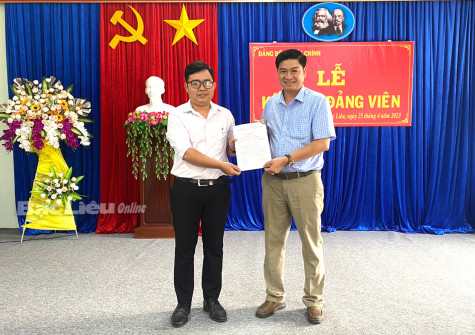 Phát triển đảng viên mới: Chủ động tạo nguồn, chú trọng nâng chất