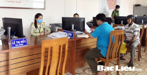 Đẩy mạnh các hoạt động giải quyết thủ tục hành chính về đất đai