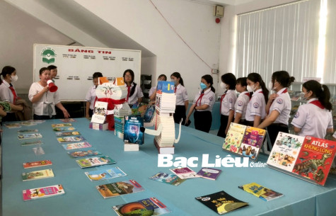 Bỏ tiền túi làm sách: Chuyện của những người​ đam mê đọc và viết