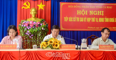 Cán bộ phải lắng nghe dân và phục vụ dân