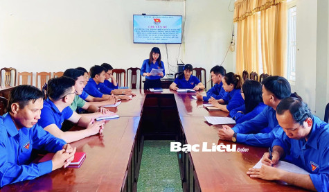 Huyện đoàn Hồng Dân: Sinh hoạt Câu lạc bộ Lý luận trẻ quý 2/2023