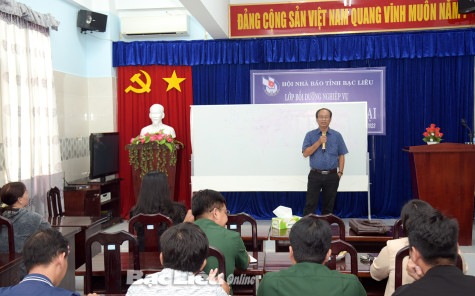 Gần 40 học viên được bồi dưỡng nghiệp vụ kỹ năng viết tin hiện đại
