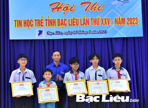 Học sinh Trường THCS Lê Hồng Phong đoạt giải Nhì vòng Khu vực Hội thi Tin học trẻ toàn quốc lần thứ 29