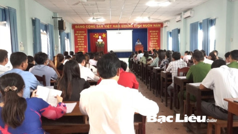 Đoàn công tác Ban Tuyên giáo Tỉnh ủy làm việc với Trung tâm Chính trị huyện Phước Long