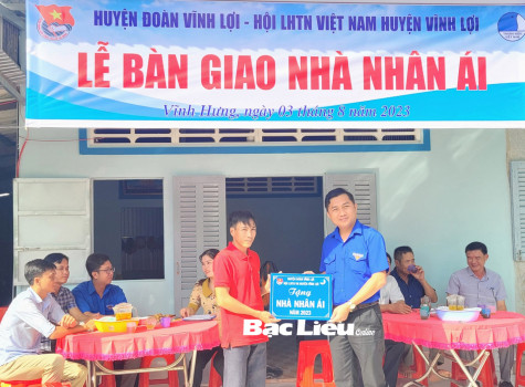 Huyện đoàn Vĩnh Lợi: Bàn giao nhà nhân ái cho Bí thư Chi đoàn có hoàn cảnh khó khăn