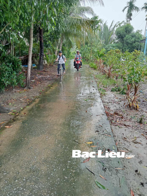 Mùa mưa, gia tăng nỗi lo trên những tuyến đường quê